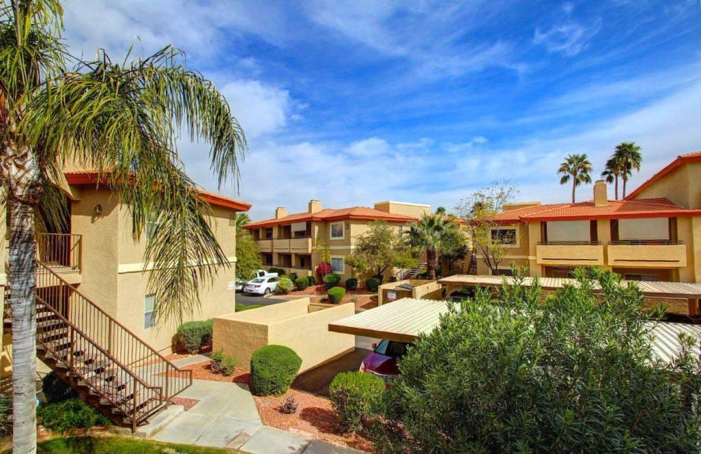Holiday home Poolside To 1 Of 3 Pool-spa Complexes, Heated & Open 24/7/365! *